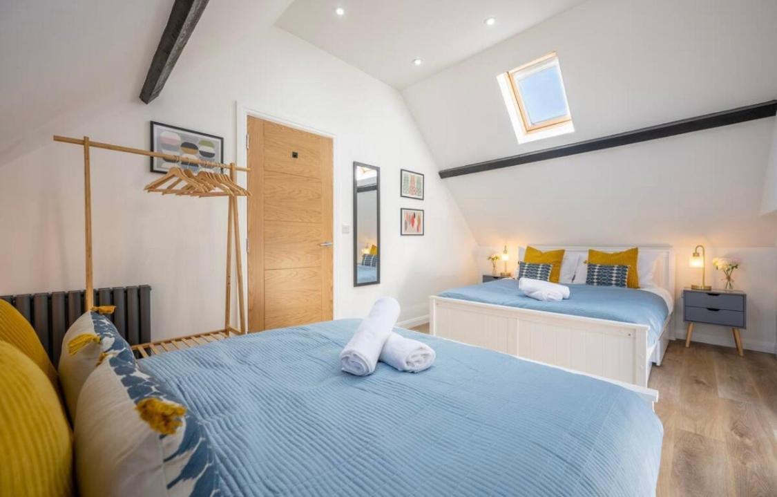 The Old School Sleeps 14 * Lymington