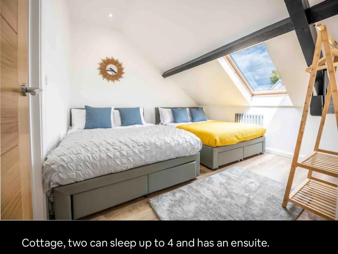 Chalet The Old School Sleeps 14 *