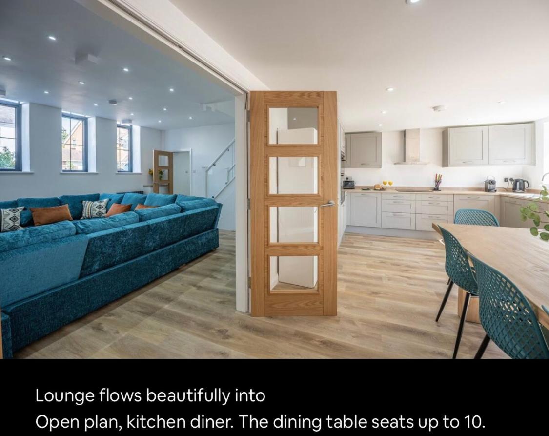 Chalet The Old School Sleeps 14 Lymington