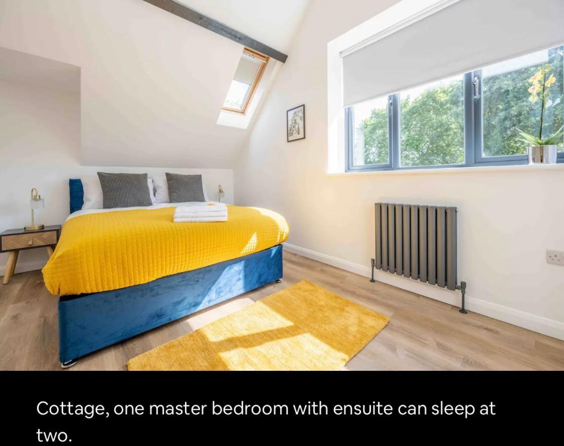 The Old School Sleeps 14 Chalet *